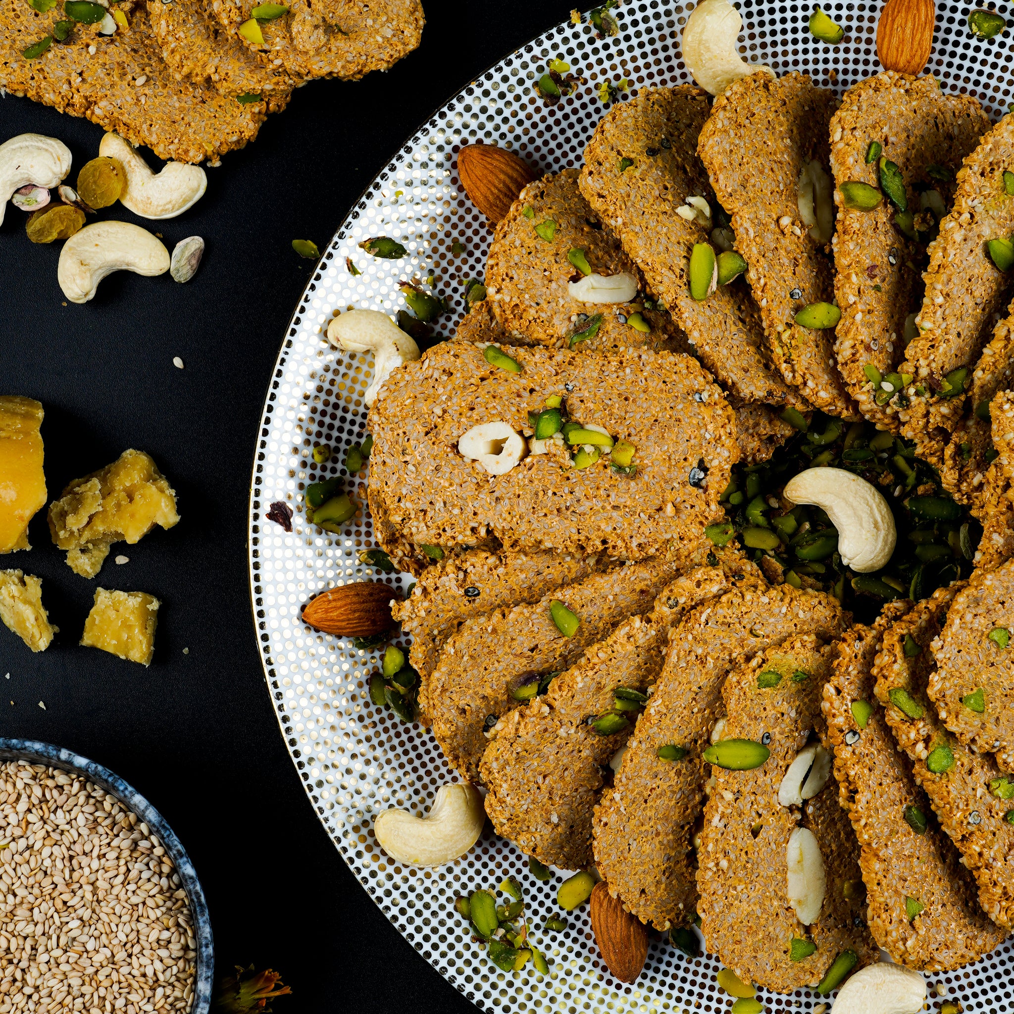 GUD DRYFRUIT GAJAK