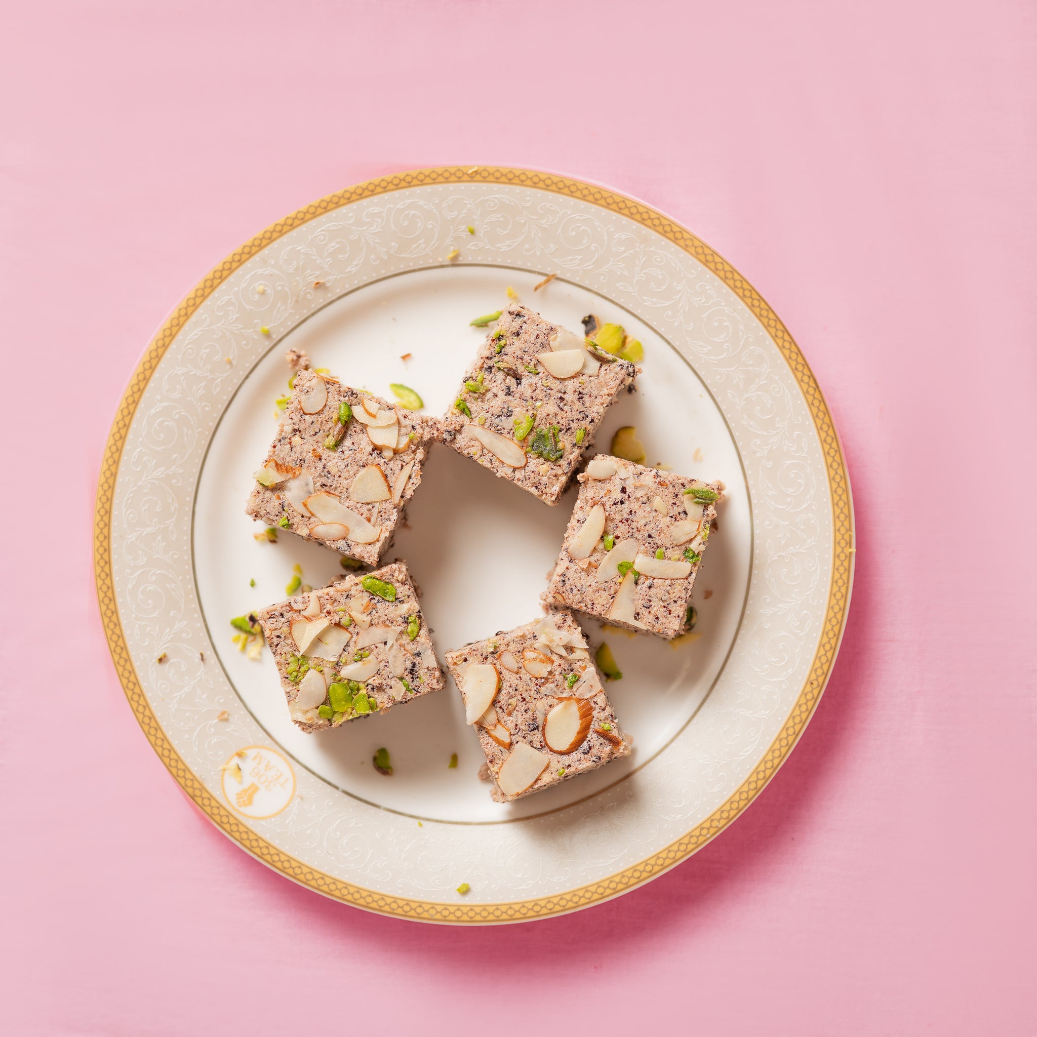 CHOCOLATE CRUNCHY GAJAK