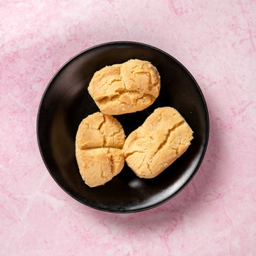 SUJI MAIDA NAANKHATAI