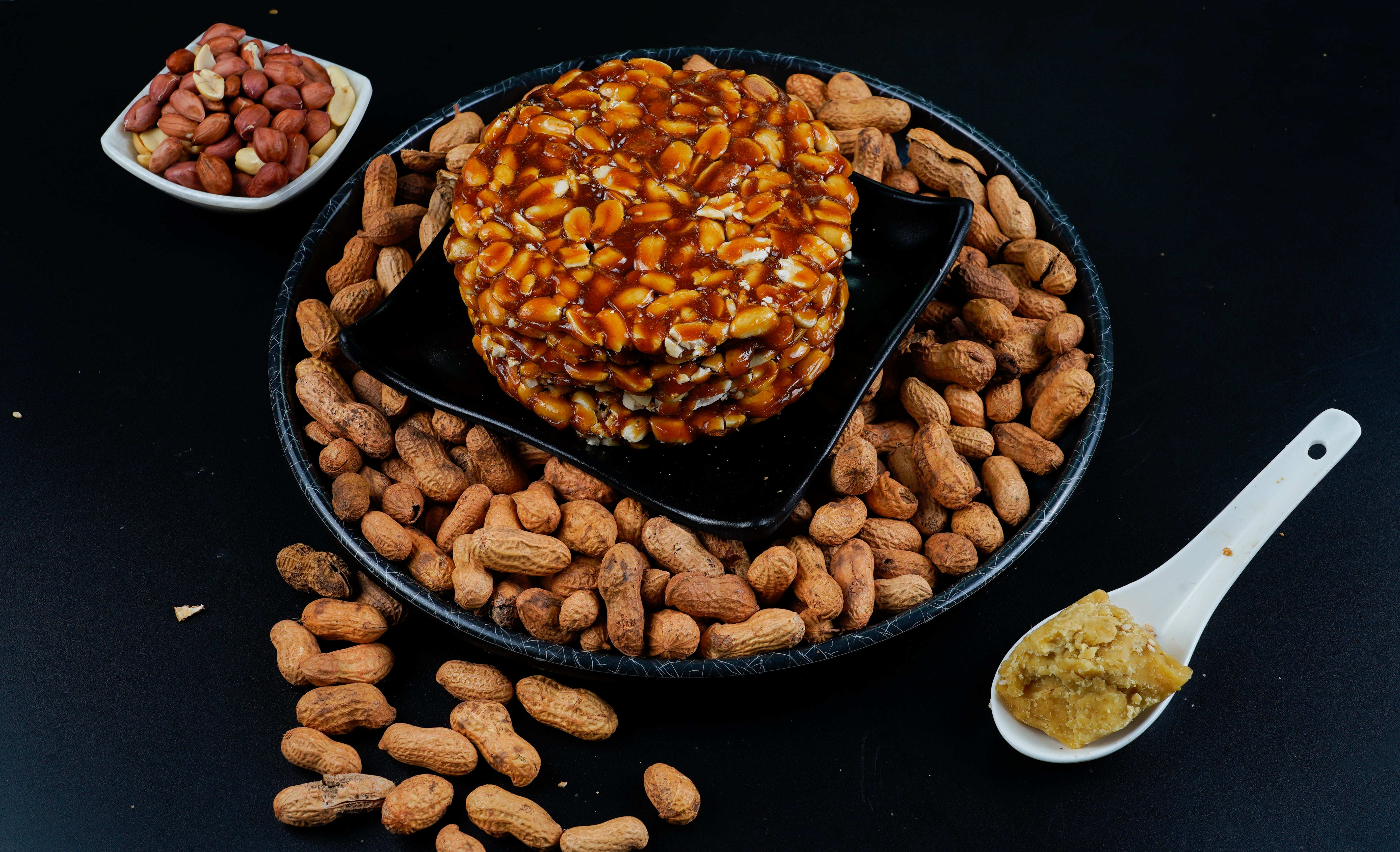 GOL CHIKKI ELAICHI