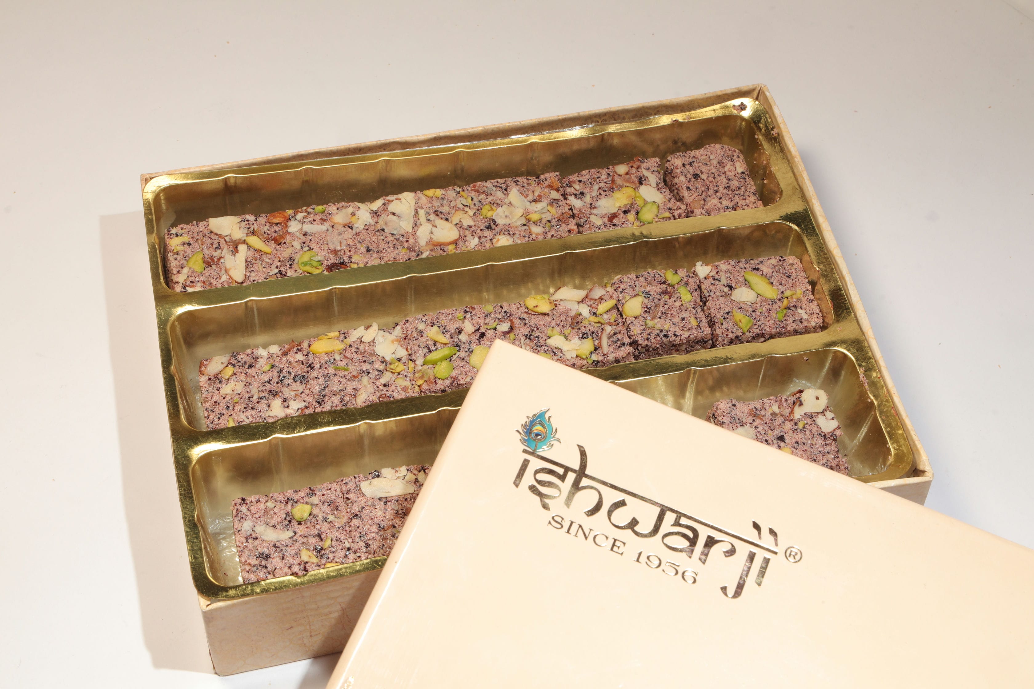 CHOCOLATE CRUNCHY GAJAK